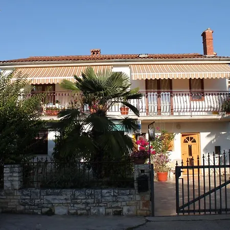 With A Parking Space Novigrad - 7054 * Novigrad Istria