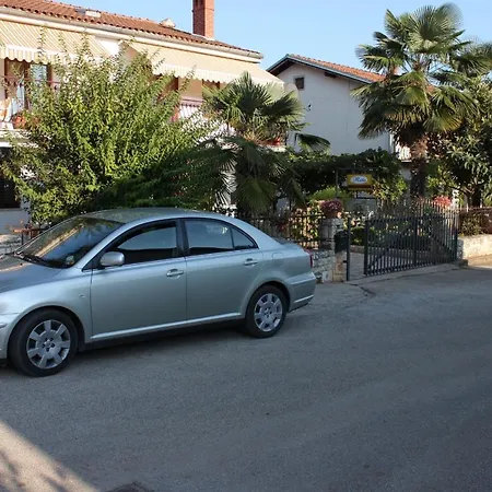 With A Parking Space Novigrad - 7054 Novigrad Istria