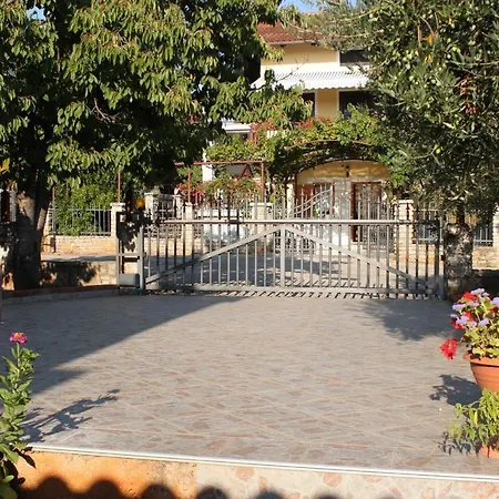 With A Parking Space Novigrad - 7054
